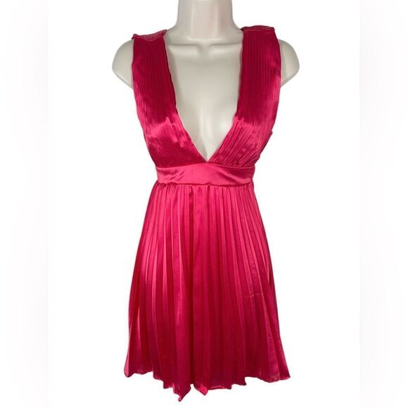 Sincerely Jules Pink Barbiecore Satin Sleeveless Pleated V Neck Mini Dress - Picture 1 of 13